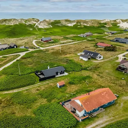 Сasa de vacaciones Pet Friendly Home In Hvide Sande With Sauna *