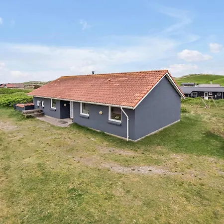 4 Bedroom Beautiful In Hvide Sande