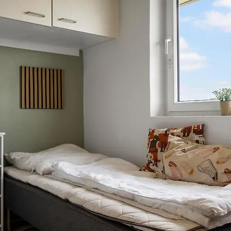 Holiday home 4 Bedroom Beautiful In Hvide Sande