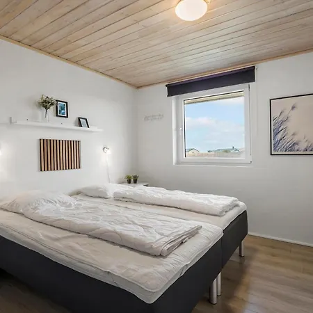 4 Bedroom Beautiful In Hvide Sande