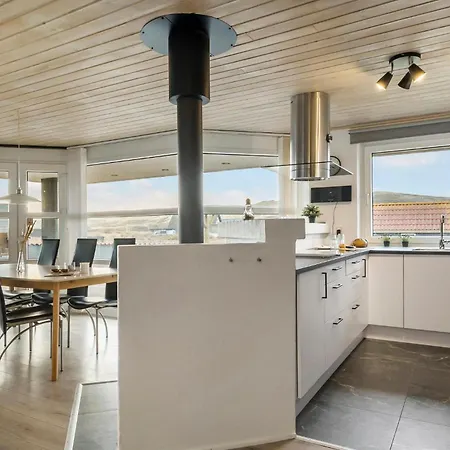Сasa de vacaciones Pet Friendly Home In Hvide Sande With Sauna
