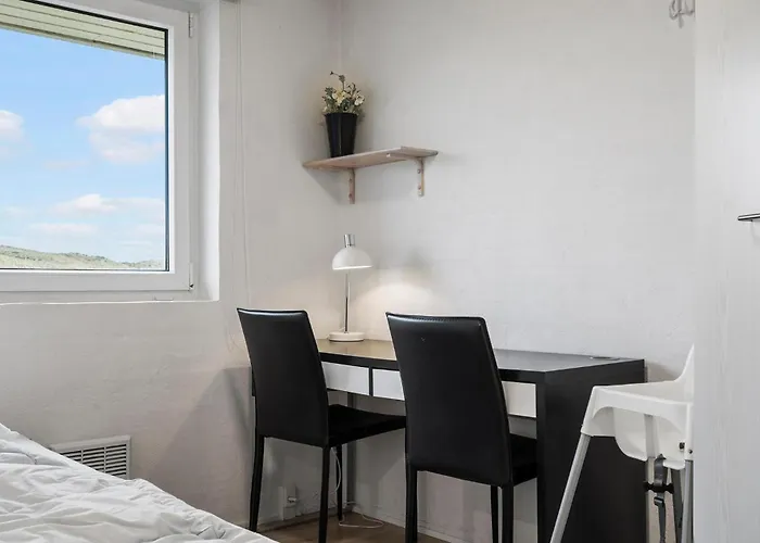 Feriehus Four-bedroom In *