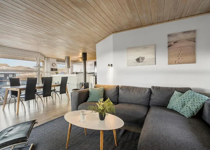 Four-bedroom In Feriehus Hvide Sande